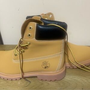 Tan Lace-Up Boots with Black Collar